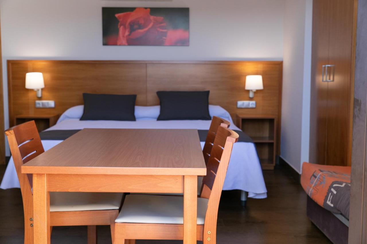 Aparthotel Cal Marcal 퓨그리그 외부 사진